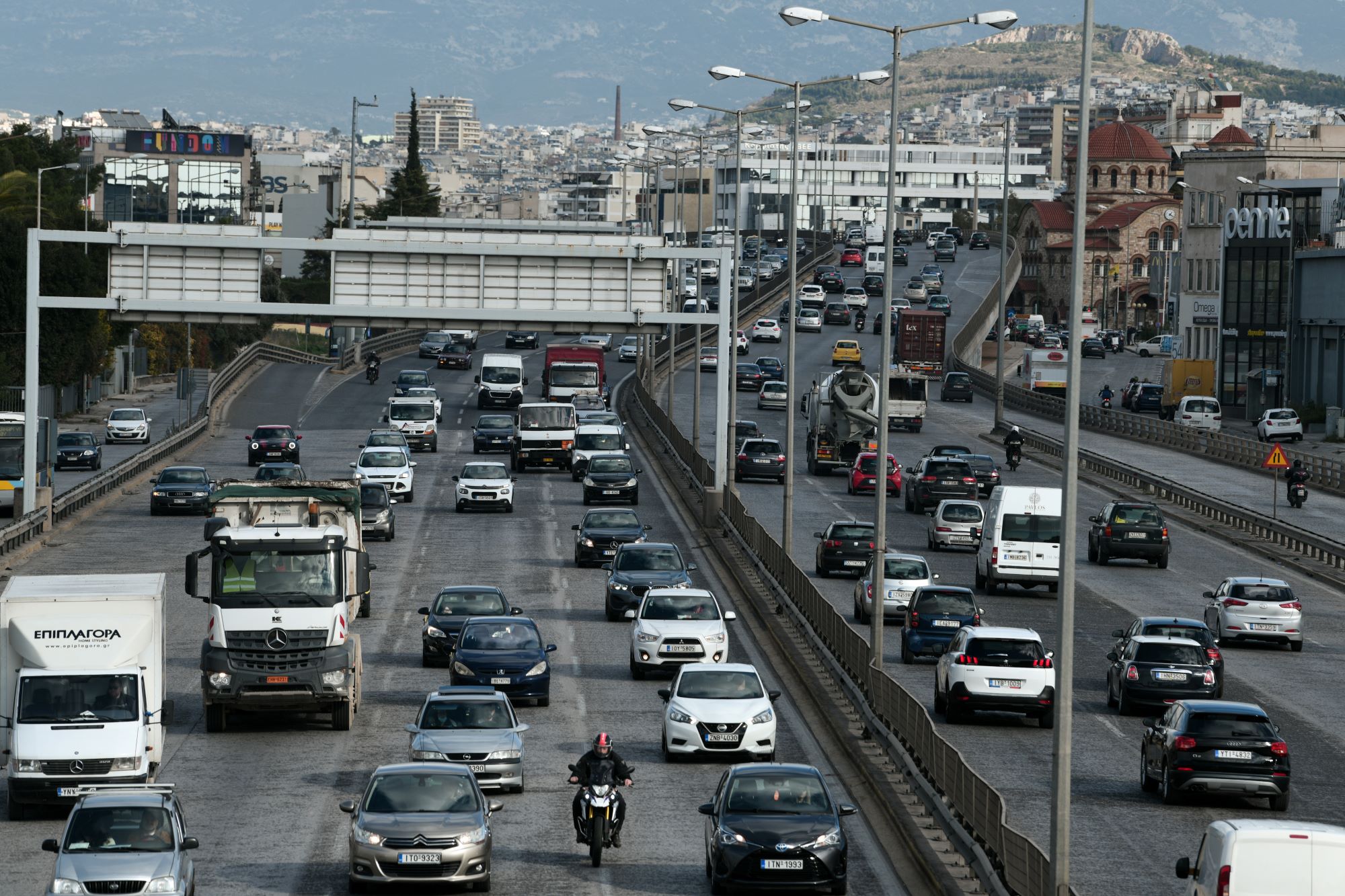 Κίνηση τώρα: Τροχαίο στον Κηφισό – Ουρές χιλιομέτρων