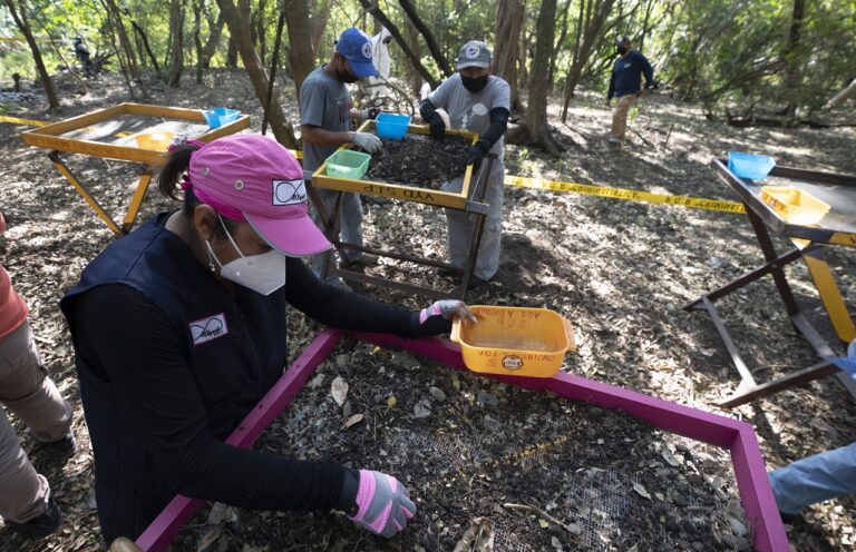 Μεξικό: Σε μυστικούς τάφους εντοπίστηκαν 26 πτώματα