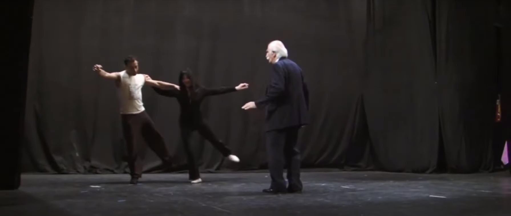Γ. Δερμιτζάκης: Ο 90χρονος ομογενής από την Αργεντινή που χορεύει ρεμπέτικο