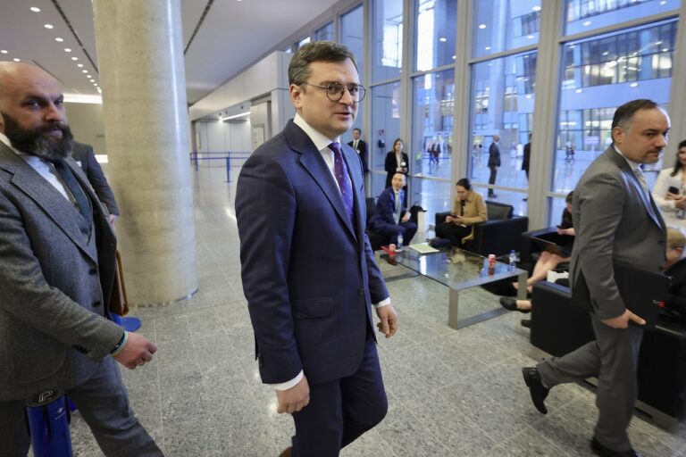 Επίσκεψη του Ουκρανού ΥΠΕΞ στη Μολδαβία: Οι προκλήσεις ασφαλείας και οι σχέσεις με την ΕΕ