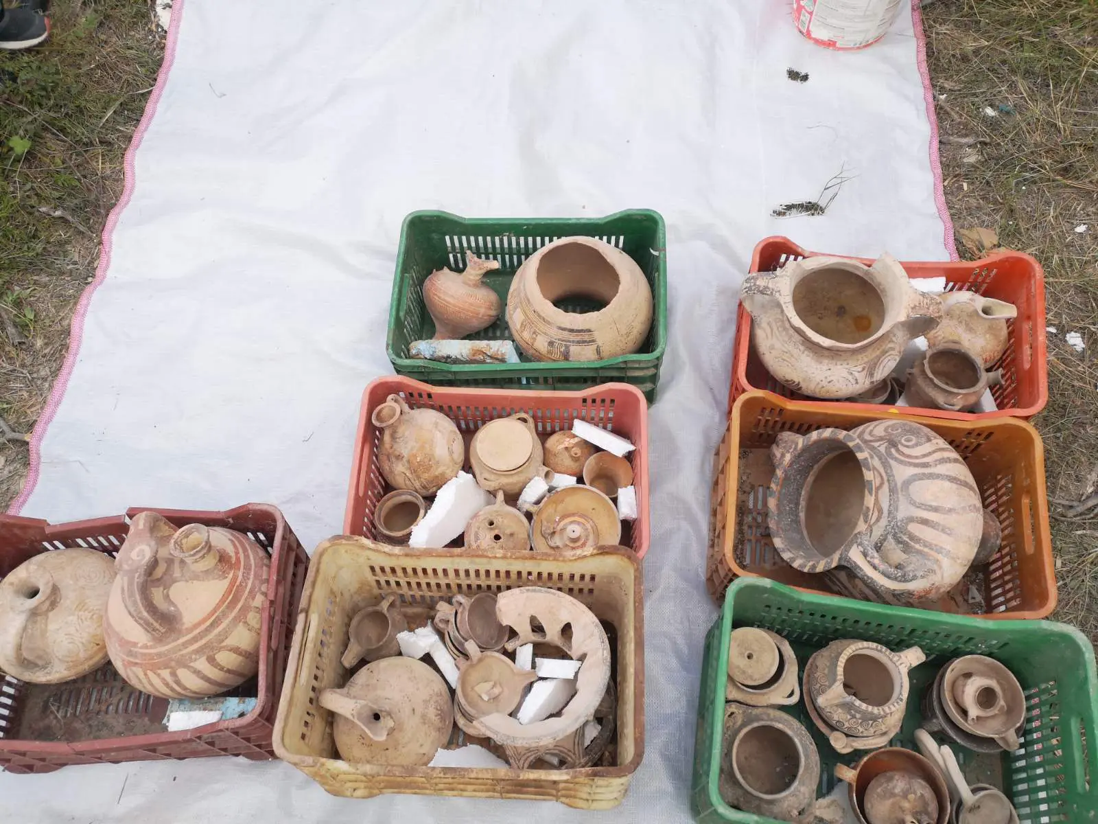 Εξαρθρώθηκε κύκλωμα αρχαιοκαπηλείας στην Κρήτη – Η αξία των κατασχεθέντων υπερβαίνει το  1 εκατ. ευρώ
