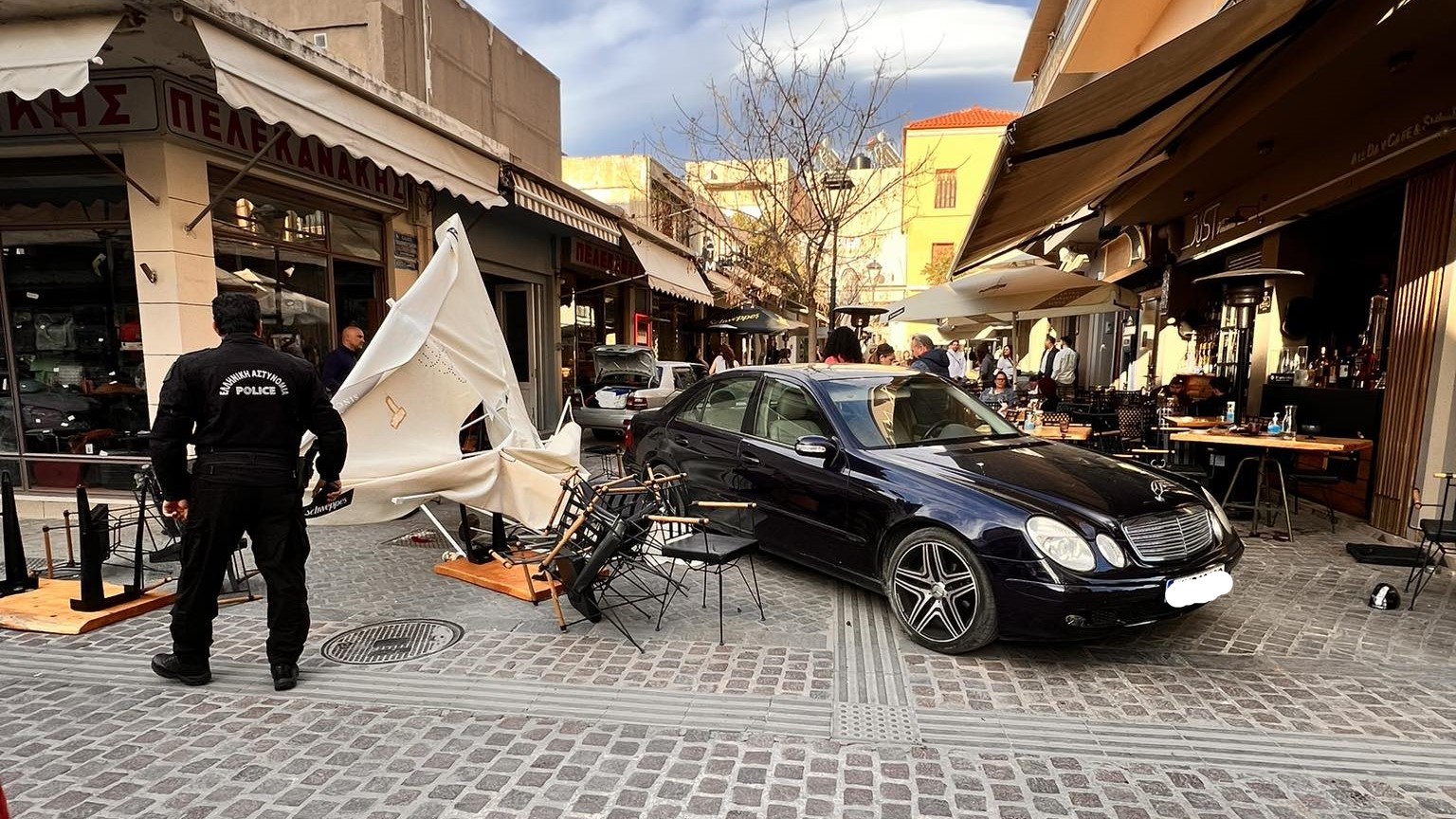 Στο Νοσοκομείο Χανίων ο οδηγός που σκόρπισε τον τρόμο σε πεζόδρομο της Παλιάς Πόλης