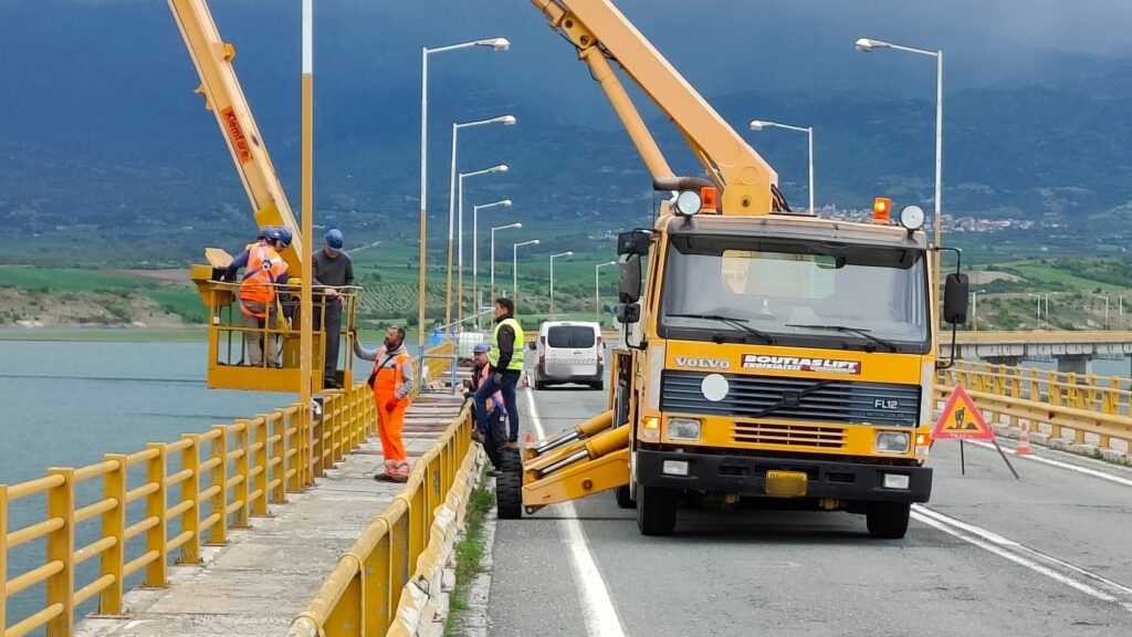 Ξεκίνησε ενδελεχής έλεγχος στην γέφυρα Σερβίων - Εκτιμάται ότι θα παραδοθεί  μέσα Μαΐου - ertnews.gr