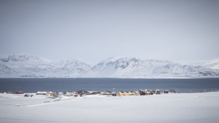 Αρκτική: Οι επιστήμονες αγωνίζονται ενάντια στο χρόνο για να διατηρήσουν τη «μνήμη» του πάγου