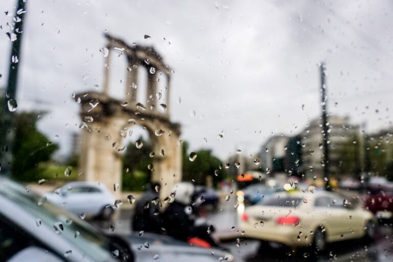 Καιρός – Πάσχα: Πού θα σουβλίσουν τον οβελία με βροχή – Οδηγός για τους εκδρομείς