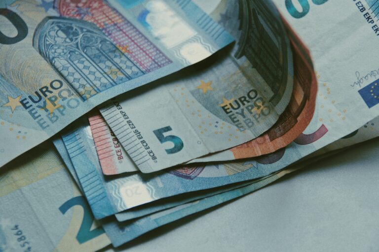 Νωρίτερα οι συντάξεις Ιανουαρίου – Πότε πληρώνεται η επιταγή ακρίβειας των 150 ευρώ