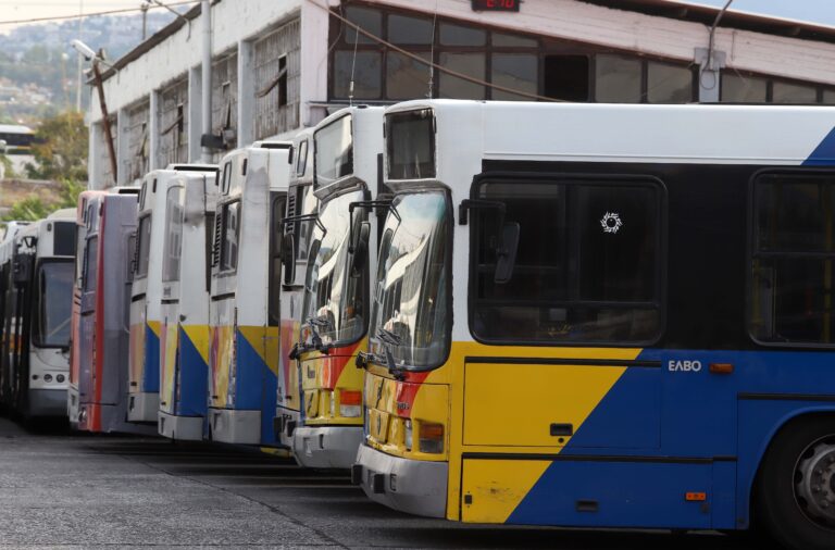 Χωρίς αστικά λεωφορεία την Πρωτομαγιά η Θεσσαλονίκη, λόγω συμμετοχής εργαζομένων του ΟΑΣΘ στην 24ωρη απεργία