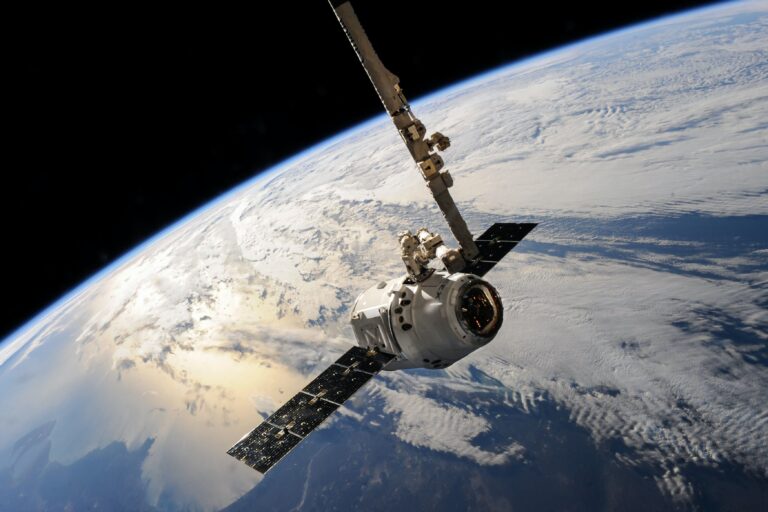 NASA: Ο αποσυρθείς δορυφόρος RHESSI πέφτει στη Γη – Δεν υπάρχει λόγος ανησυχίας, λένε οι ειδικοί