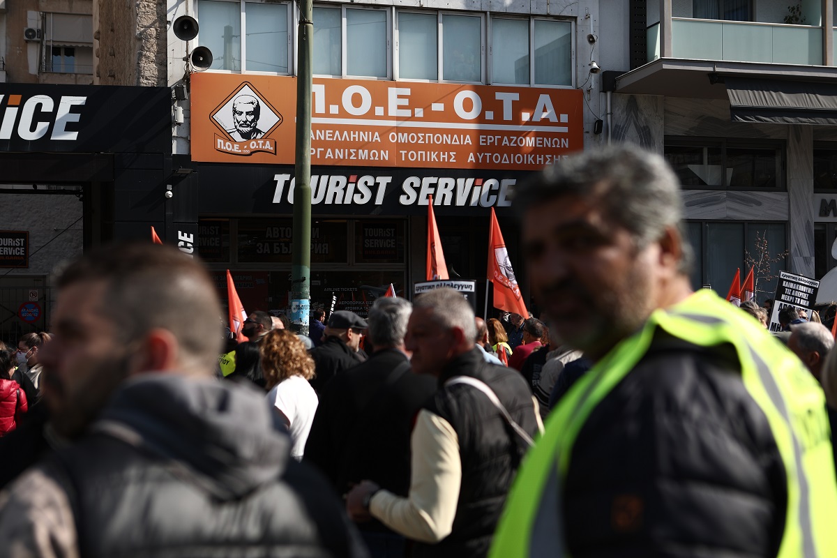 [360663] ΑΠΕΡΓΙΑΚΗ ΣΥΓΚΕΝΤΡΩΣΗ ΚΑΙ ΠΟΡΕΙΑ ΤΗΣ ΠΟΕ - ΟΤΑ(ΒΑΣΙΛΗΣ ΡΕΜΠΑΠΗΣ/EUROKINISSI)