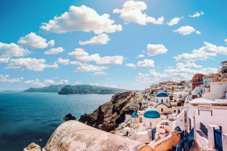«Σαρώνει» η Ελλάδα στις τουριστικές αγορές