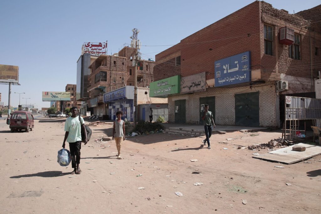 Σουδάν: Επέστρεψαν στην πατρίδα τους οι 177 Αιγύπτιοι στρατιωτικοί που είχαν αιχμαλωτιστεί από παραστρατιωτικούς