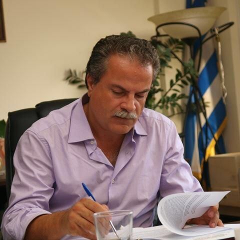 Συνεχίζει να υπηρετεί τον Δήμο Πλατανιά ο Γιάννης Μαλανδράκης