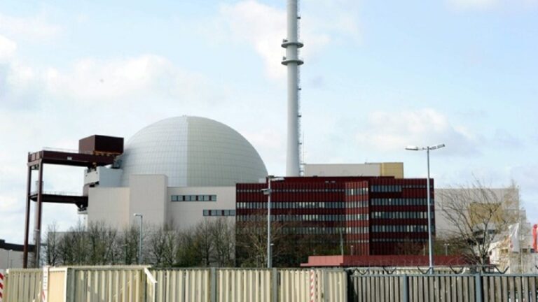 Γερμανία: Κλείνουν αύριο οριστικά τα τελευταία πυρηνικά εργοστάσια – Αντιδράσεις