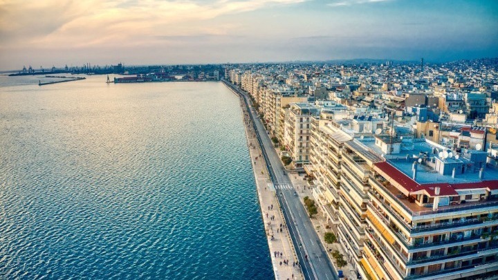 Θεσσαλονίκη: Σταθεροποιήθηκε στο «πορτοκαλί» το ιικό φορτίο των λυμάτων, σύμφωνα με την έρευνα του ΑΠΘ