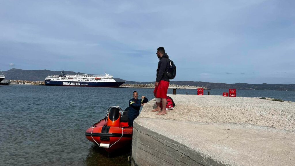 Χανιά: Διάσωση τραυματισμένου 24χρονου από δυσπρόσιτη ακτή στον Μπάλο