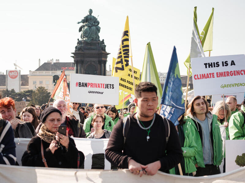 Η Greenpeace καλεί σε απαγόρευση των ιδιωτικών τζετ, μετά το ευρωπαϊκό ρεκόρ πτήσεων του 2022