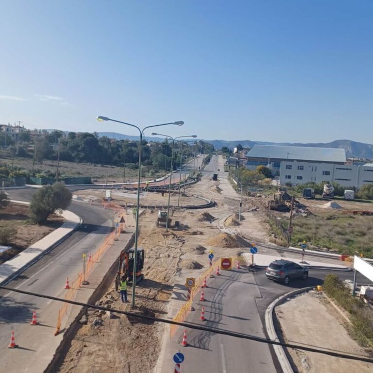 Προχωρά το έργο των δύο ισόπεδων κόμβων στην είσοδο του Λουτρακίου