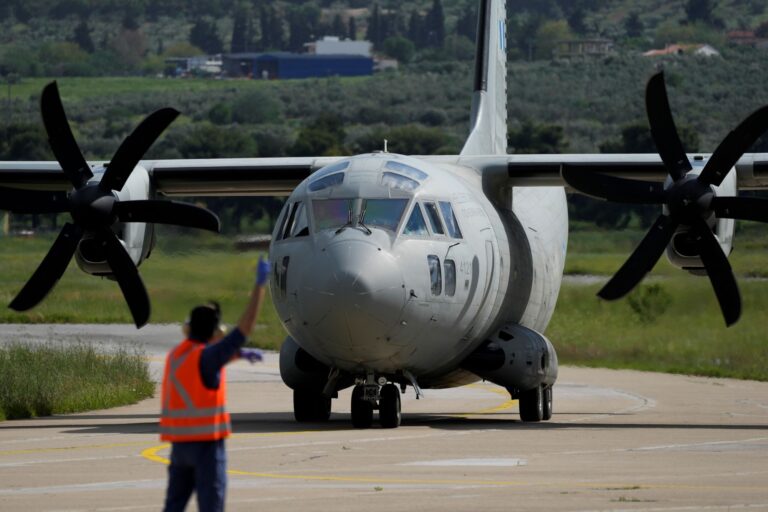 Στη Φρανκφούρτη ο Μητροπολίτης Νουβίας Σάββας μαζί με 22 Έλληνες: Δεν γνωρίζουμε πότε θα επιστρέψουμε στην Ελλάδα