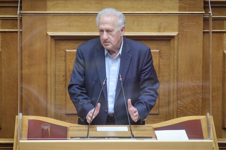 Σκανδαλίδης: Το ΠΑΣΟΚ δεν θα μπει στον πειρασμό να αντιπολιτευτεί σε τόσο κρίσιμο θέμα που αφορά τα νεοναζιστικά μορφώματα