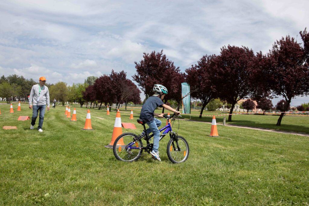 Μέρες ποδηλάτου στην Πτολεμαΐδα στο ΔΕΗ e-bike Festival (photos)