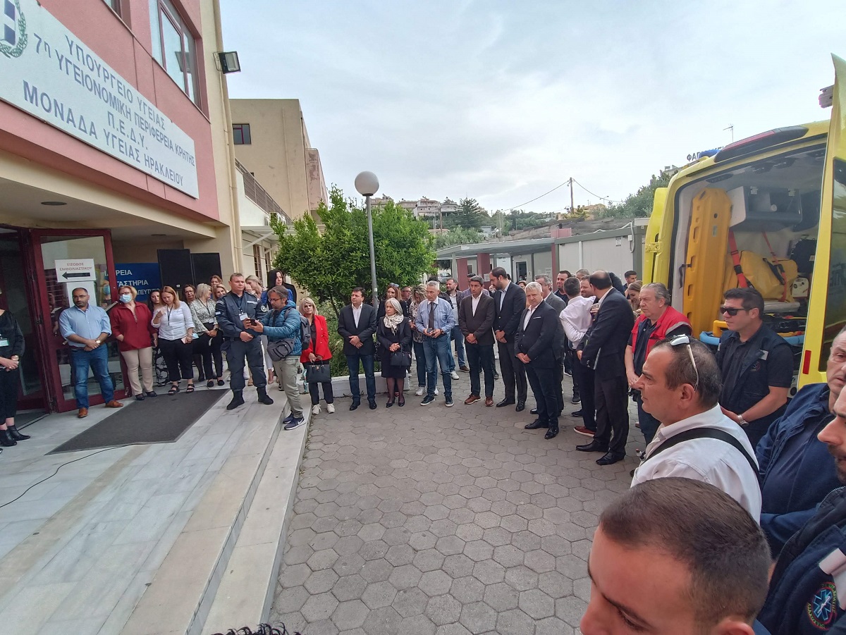 Ηράκλειο: Δύο νέα ασθενοφόρα για Κέντρα Υγείας της Κρήτης – Μέχρι τον Ιούλιο θα παραδωθούν άλλα δώδεκα