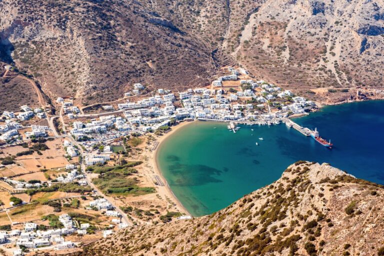 Σίφνο, Νάξο και Ίο προτείνει για το 2025 η La Repubblica​​​​​​​​​​​