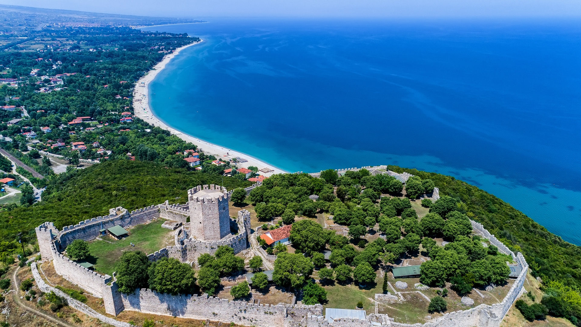 Οι προκρατήσεις δείχνουν νέο ρεκόρ για τον Τουρισμό στην Πιερία