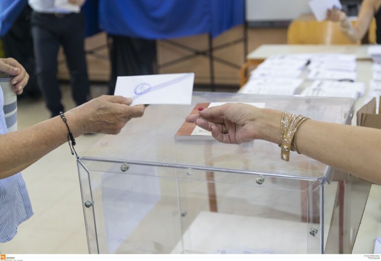 Εκλογές 2023: Εντός Αττικής συνεχίζουν την προεκλογική τους δραστηριότητα οι αρχηγοί των κομμάτων