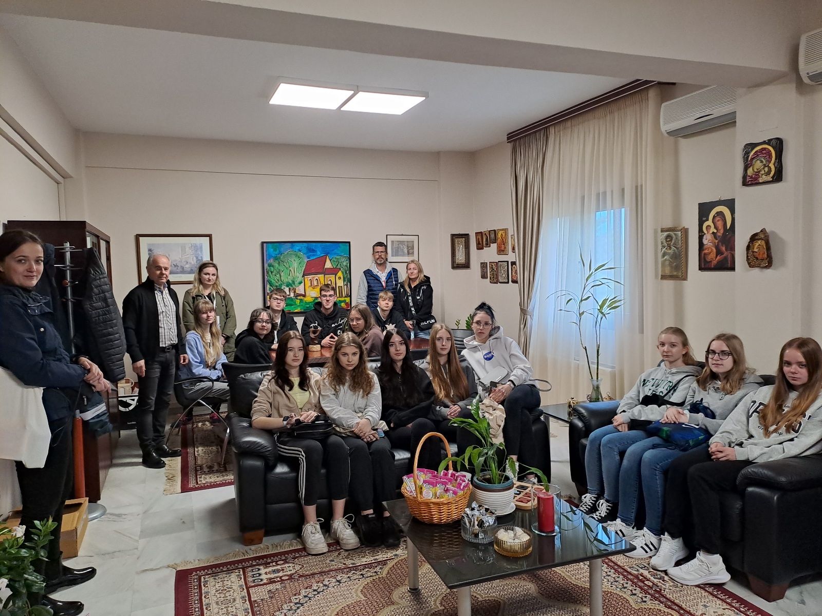 Πολωνοί μαθητές επισκέφτηκαν τον Δήμο Τέμπων