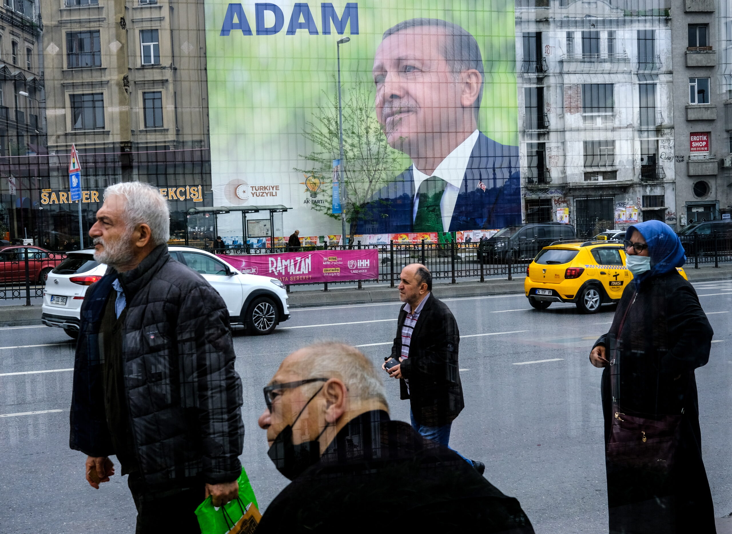 Ακραία πόλωση εννέα μέρες πριν τις εκλογές στην Τουρκία (video)