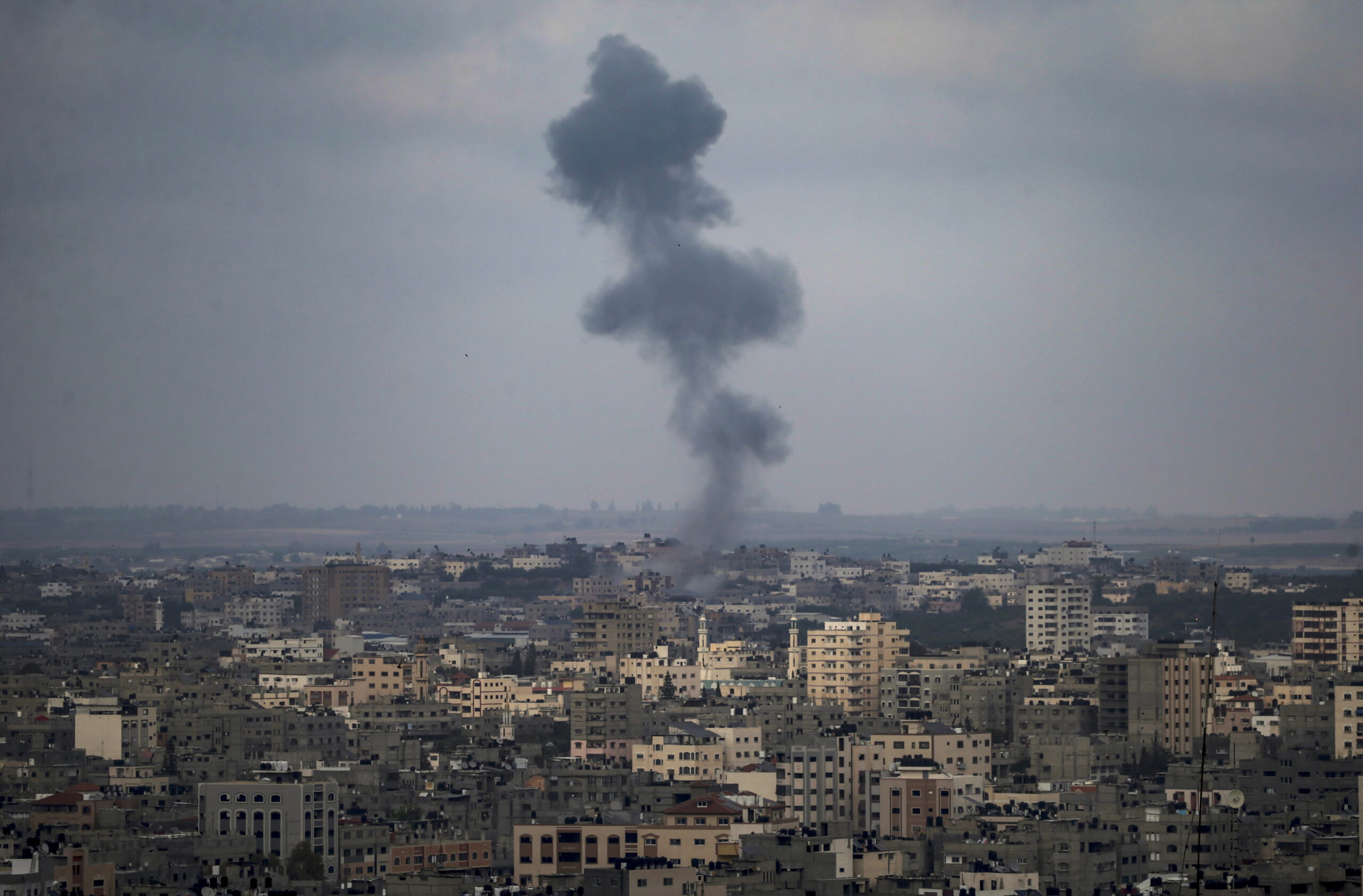 Αυξάνονται οι νεκροί από την αντιπαράθεση μεταξύ Παλαιστίνων και ισραηλινού στρατού  – Εκτοξεύσεις ρουκετών και χερσαίες επιχειρήσεις