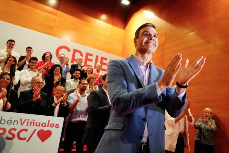 Ψηφίζουν στην Ισπανία για δημοτικές και περιφερειακές εκλογές
