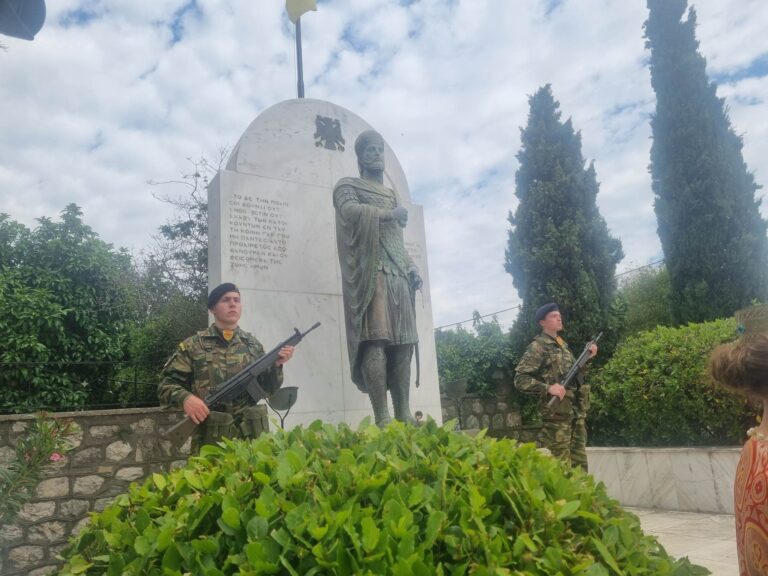 Τιμήθηκε ο Κωνσταντίνος Παλαιολόγος στον Μυστρά