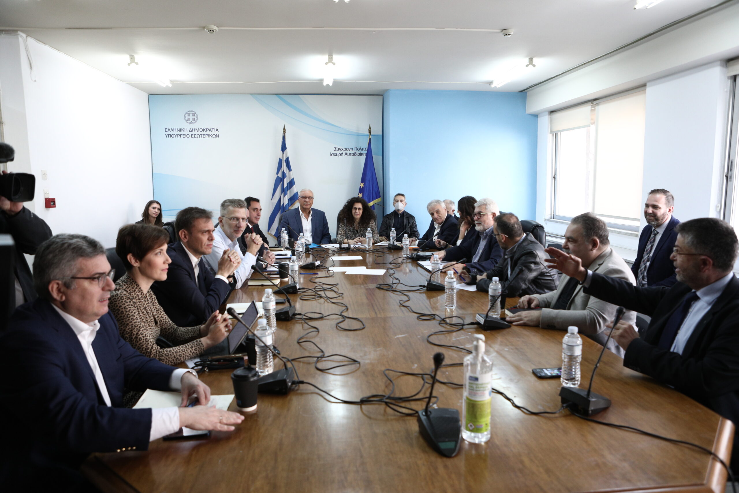 Γενική Γραμματεία Ενημέρωσης: Με διευρυμένη σύνθεση η νέα συνεδρίαση της Διακομματικής Επιτροπής των εκλογών