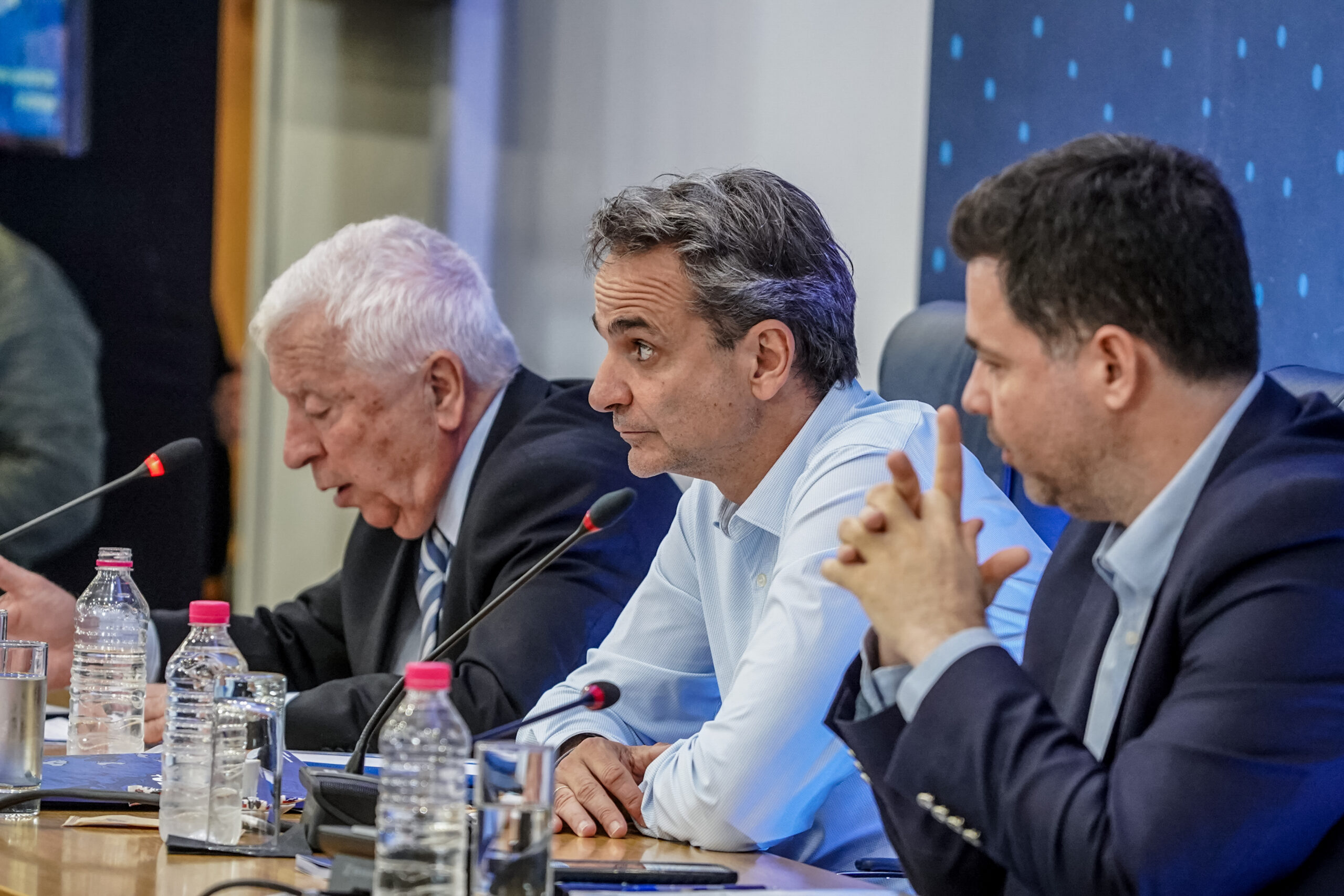 ΕΠΙΣΚΕΨΗ ΤΟΥ ΠΡΩΘΥΠΟΥΡΓΟΥ ΚΥΡ. ΜΗΤΣΟΤΑΚΗ ΣΤΗΝ ΛΕΣΒΟ
(ΠΑΝΑΓΙΩΤΗΣ ΜΠΑΛΑΣΚΑΣ/EUROKINISSI) Κ. Μητσοτάκης: 340 έργα και παρεμβάσεις ύψους 1 δισ. ευρώ για το Βόρειο Αιγαίο του 2030