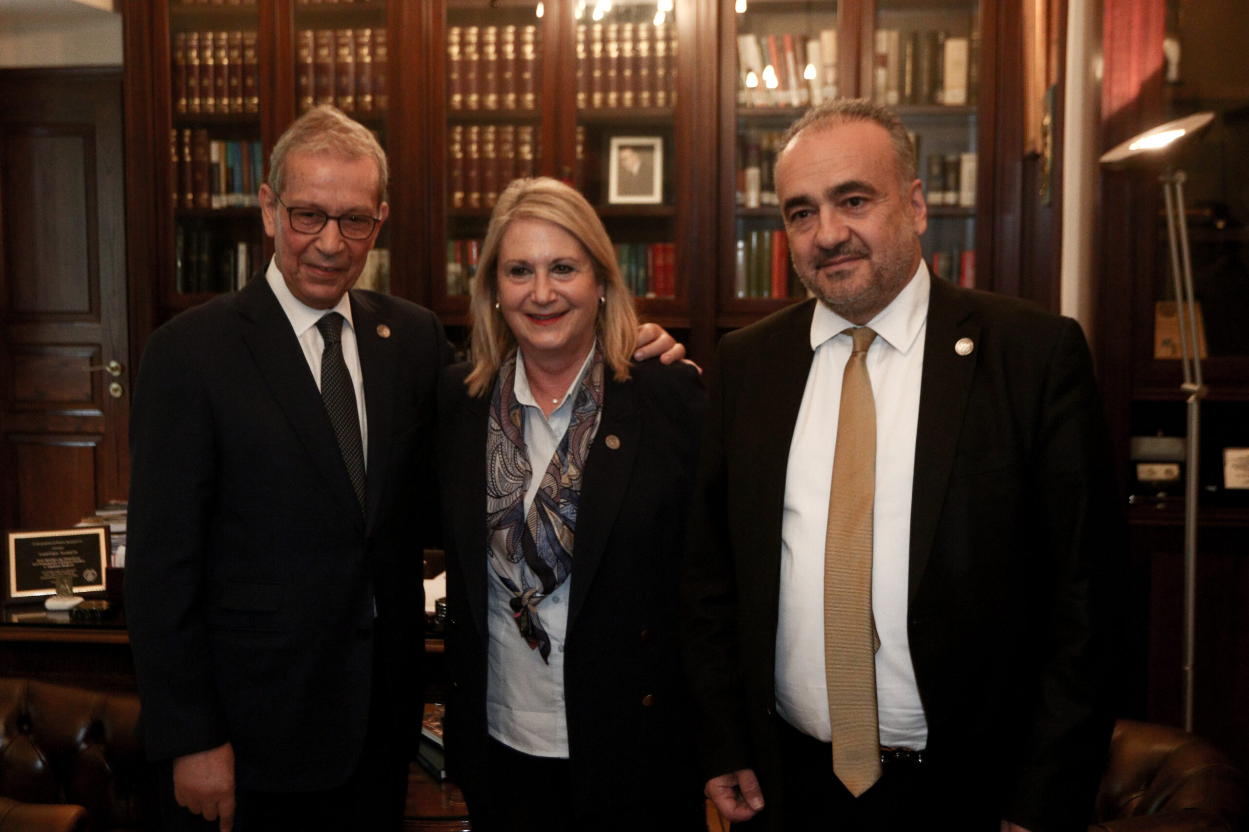 Εθιμοτυπική επίσκεψη του υπηρεσιακού υπ. Δικαιοσύνης σε δικαστές, δικηγόρους και συμβολαιογράφους