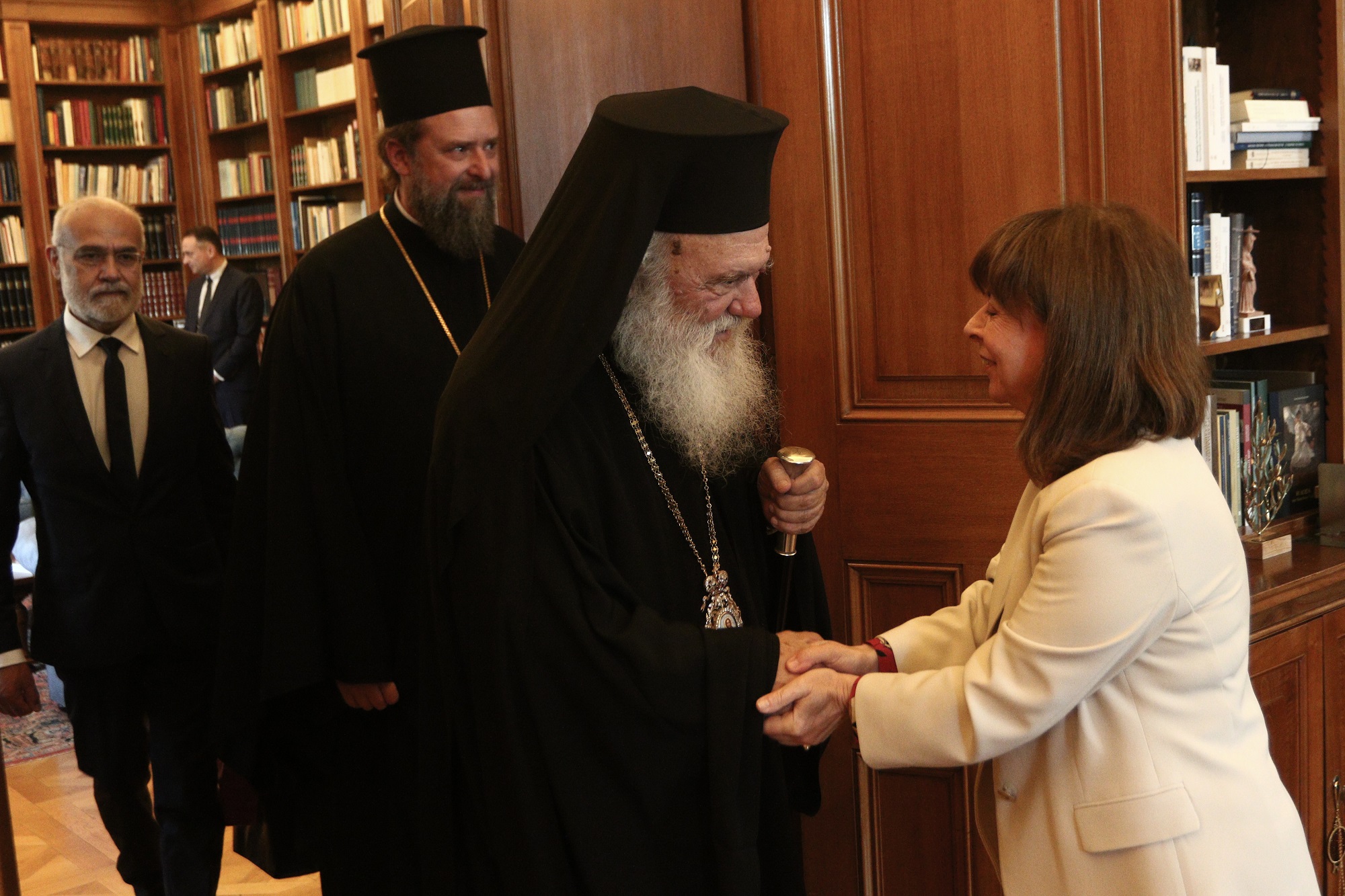 Συνάντηση ΠτΔ Κ. Σακελλαροπούλου με τον Αρχιεπίσκοπο Αθηνών Ιερώνυμο