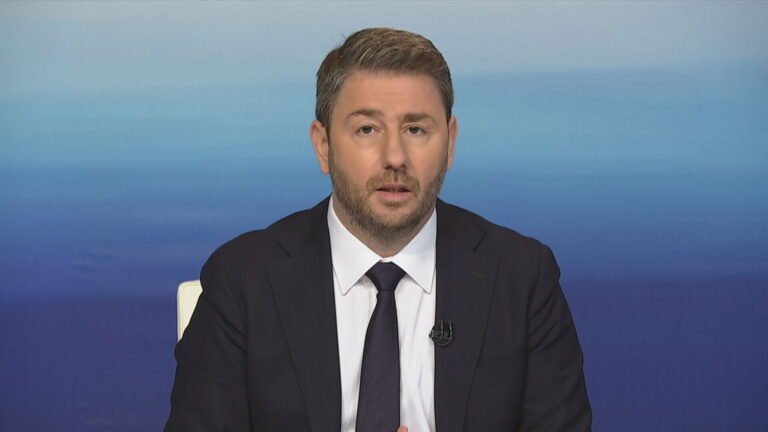 Καταληκτική τοποθέτηση Ανδρουλάκη στο debate: «Πυξίδα μου οι λέξεις εμπιστοσύνη, αξιοπρέπεια, ανάπτυξη»