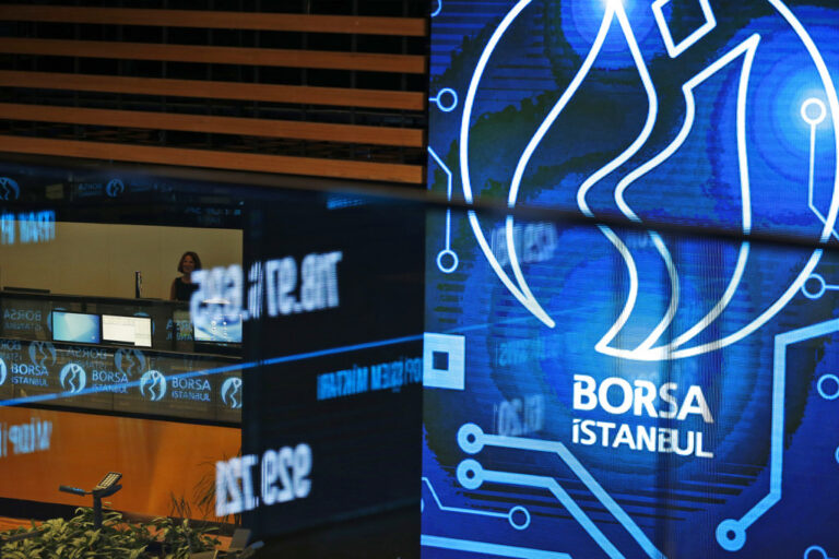 Τουρκία: Προσωρινή αναστολή συναλλαγών στο Χρηματιστήριο της Κωνσταντινούπολης μετά από «βουτιά» του δείκτη κατά 6,38%