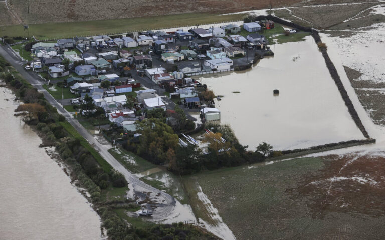 Νέα Ζηλανδία: Σε κατάσταση έκτακτης ανάγκης το Όκλαντ – Mαθητής αγνοείται λόγω πλημμυρών