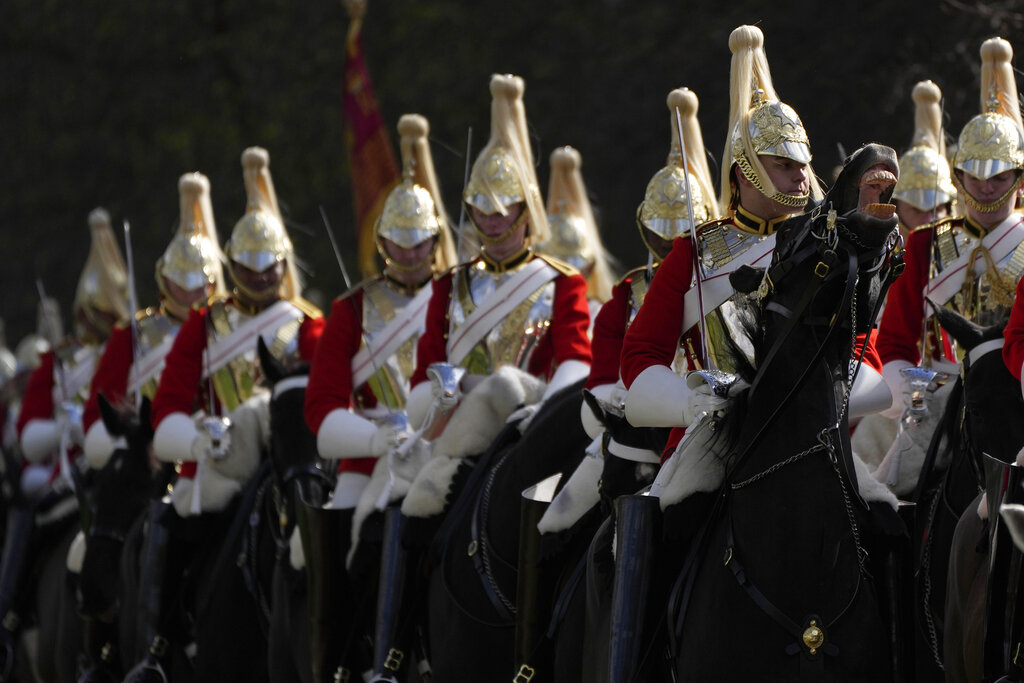 Όλα όσα πρέπει να γνωρίζετε για τη στέψη του βασιλιά Καρόλου Γ’