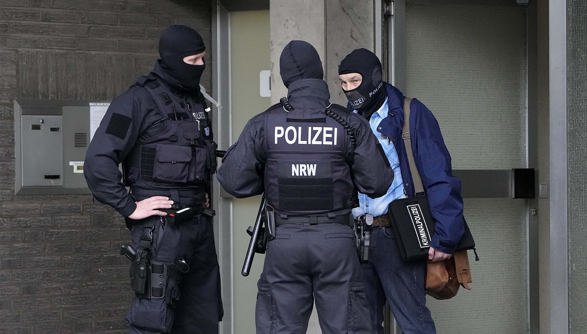 Γερμανία: «Ύποπτοι» Ισλαμιστές αναζητούνται σε πανεθνική επιχείρηση – Έφοδοι σε 12 κρατίδια