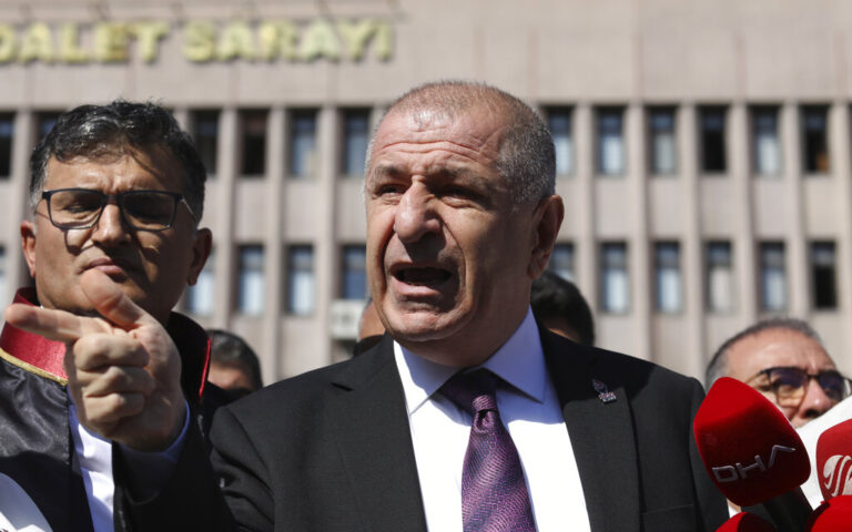 Τουρκία – Ουμίτ Οζντάγ: Δεν μας δεσμεύει η απόφαση του Ογάν να στηρίξει Ερντογάν