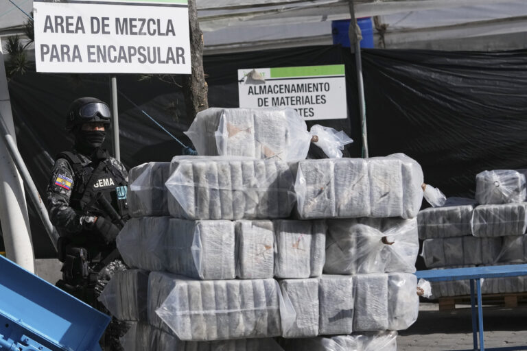 Ισημερινός: Πάνω από 64 τόνοι κοκαΐνης κατασχέθηκαν μέσα σε τέσσερις μήνες
