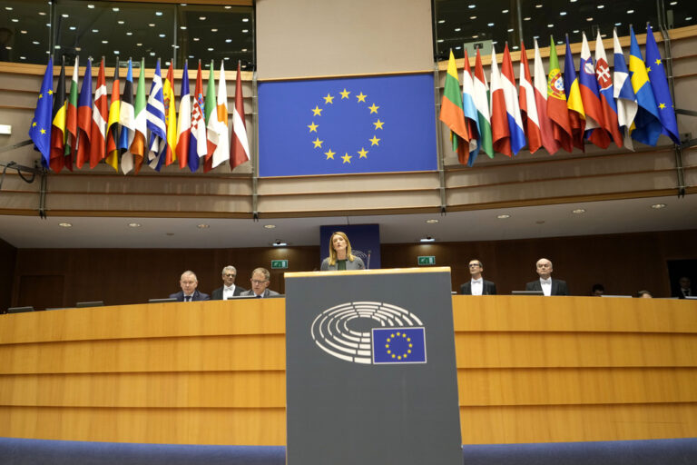 ΕΕ – Ρ. Μέτσολα: Τα πρόσφατα γεωπολιτικά γεγονότα έδειξαν την δύναμη της άνευ προηγουμένου ενότητας της ΕΕ