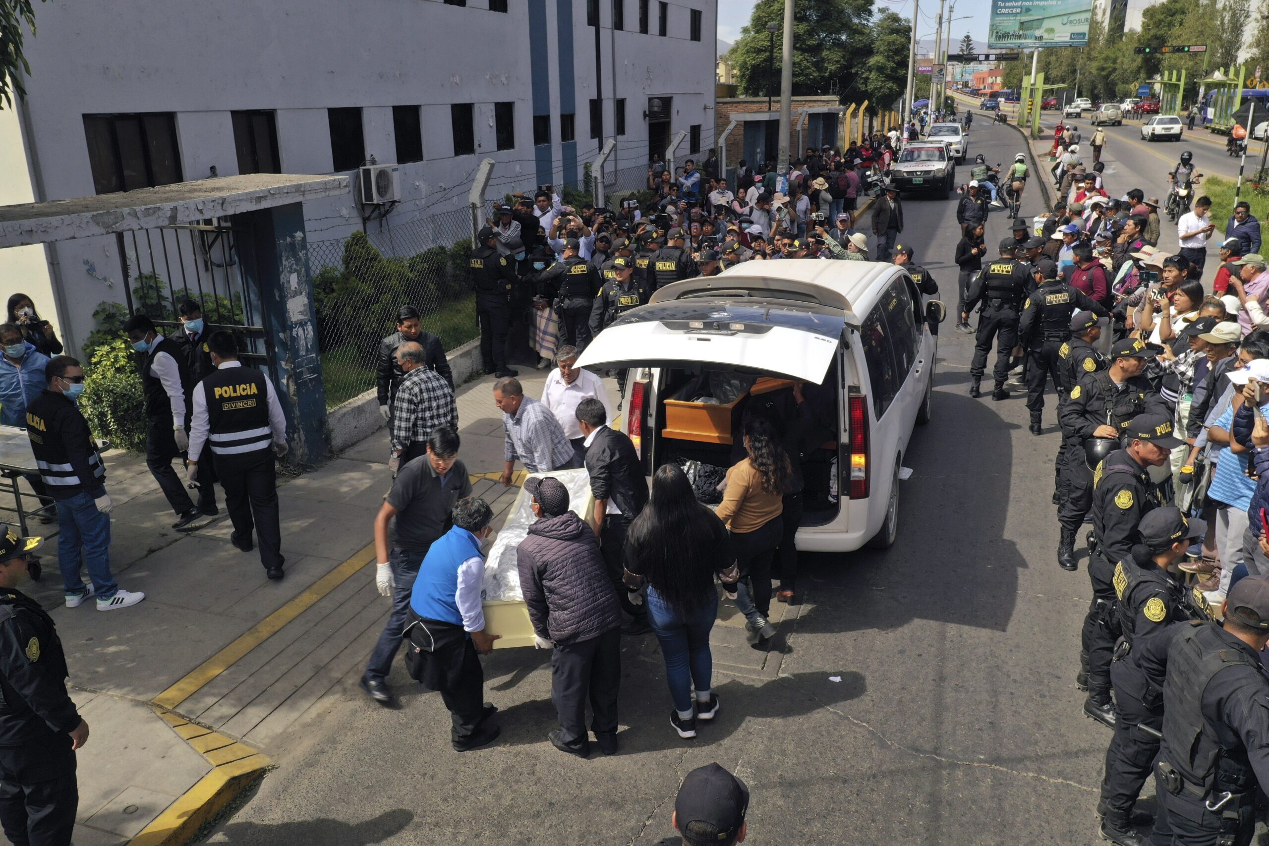 Περού: Ανασύρθηκαν τα πτώματα 27 εργαζομένων από χρυσωρυχείο όπου ξέσπασε φωτιά