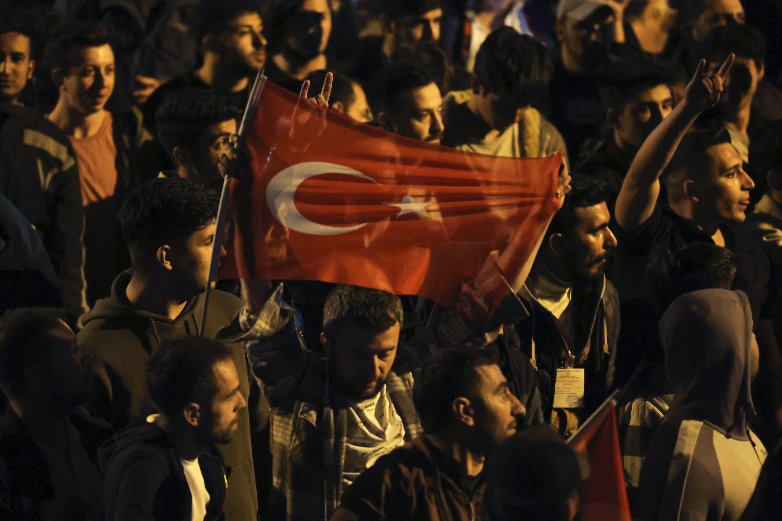 Τουρκία: Γκρίνιες και παραιτήσεις στη συμμαχία του Κιλιτσντάρογλου