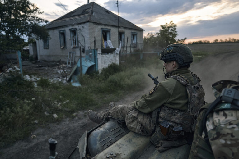 Ρωσία: Επέβαλε καθεστώς «κατά της τρομοκρατίας» σε περιοχή που συνορεύει με την Ουκρανία, μετά την εισβολή μαχητών
