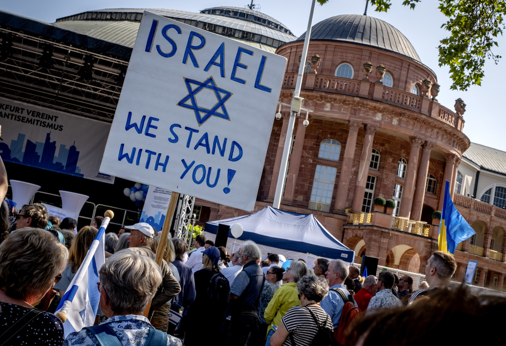 Φρανκφούρτη: Εβραϊκές ομάδες διαμαρτυρήθηκαν για τη συναυλία του Roger Waters