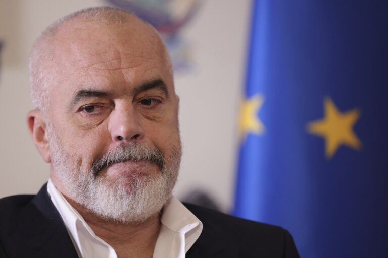 Αλβανία: Η αποδημία είναι πρόβλημα για πολλές χώρες, αναγνωρίζει ο πρωθυπουργός